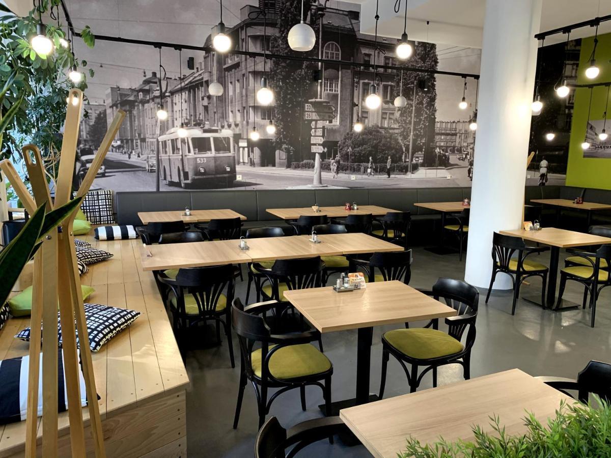 Ap 1 - Apartments 4U Brezinova "Overnight Simply" Hradec Králové Eksteriør bilde