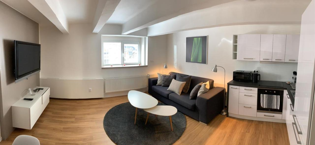 Ap 1 - Apartments 4U Brezinova "Overnight Simply" Hradec Králové Eksteriør bilde