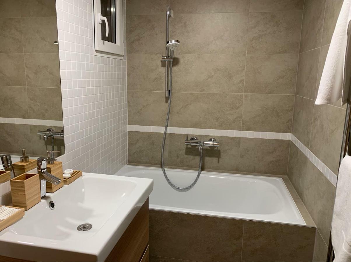 Ap 1 - Apartments 4U Brezinova "Overnight Simply" Hradec Králové Eksteriør bilde